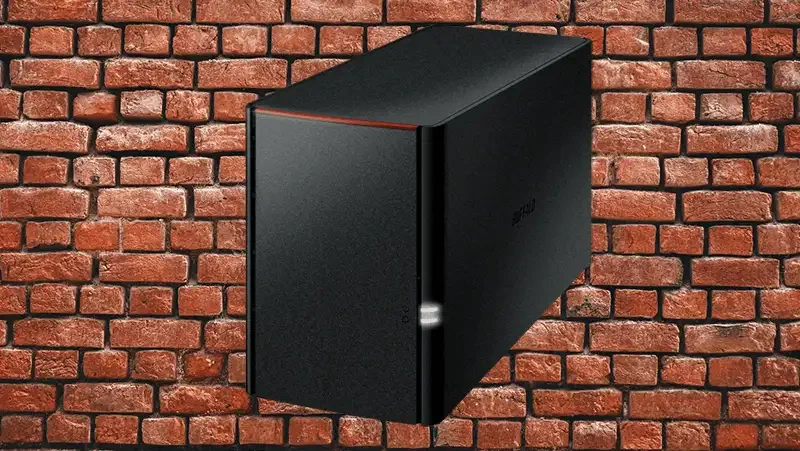 Cover Image 'Odceglanie' NAS'a Buffalo LS210/LS220