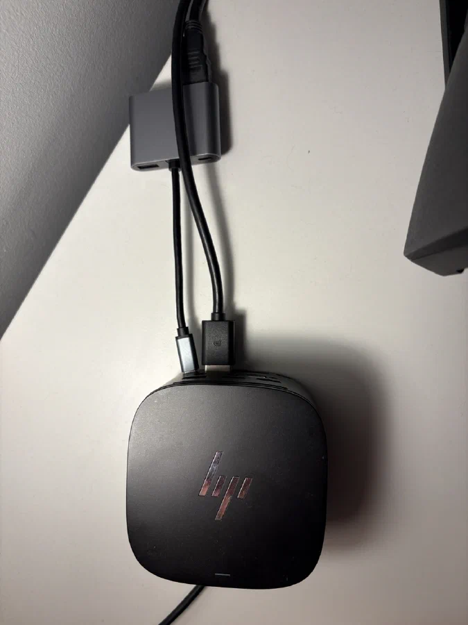 connecting two screens to the HP dock require the use of seperate usb-c dongle